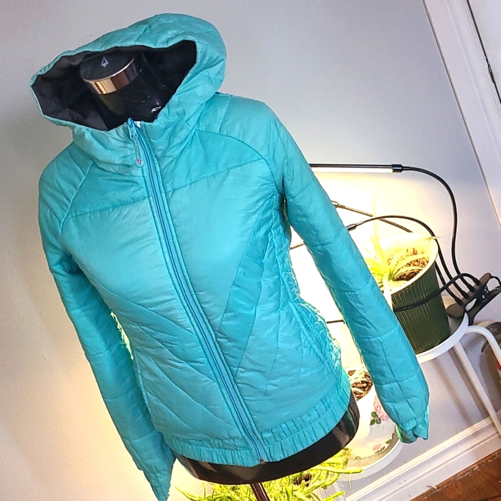 Reversible spring jacket. Sz fits S